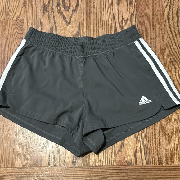 Women's XS Adidas shorts bundle EUC - Picture 9 of 14